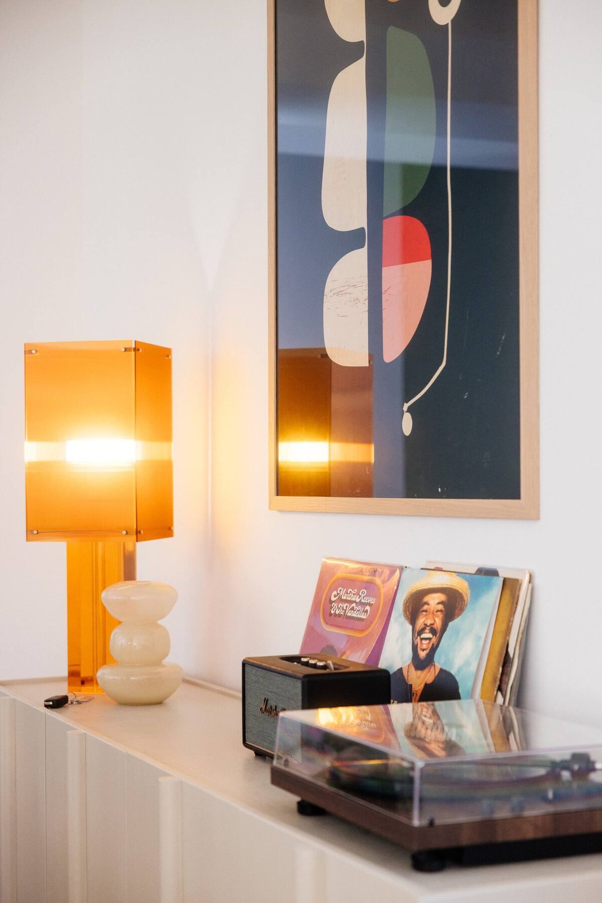 Platine vinyle et lampe